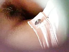 Intip beatuful muda berbulu vagina