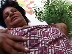 54yr tua hitam nenek vanessa suka menghisap dan fuck bbc