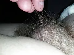 Bagus mengkilap lembut gemuk vagina berbulu dari kamar mandi