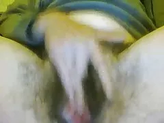 Vagina berbulu masturbasi