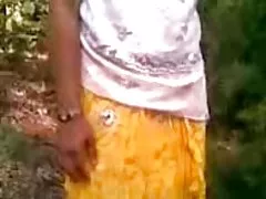 Desi tamil atasan bersenang-senang dengan teman-teman